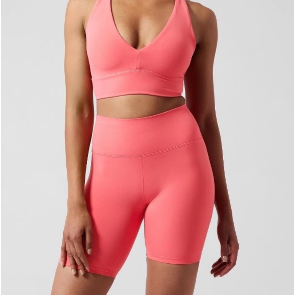 ATHLETA TRANSCEND HIGH RISE 7 SHORT - Picture 5 of 7